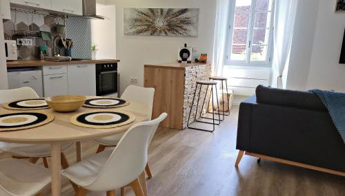 Aux portes de l'abbaye - Foto 2