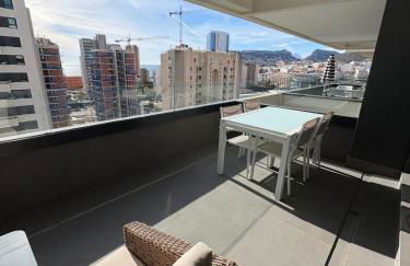 Apartamento de 3 dormitorios, piscina y parking - Photo 2