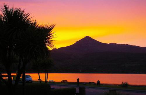 The Shorehouse - Photo 2