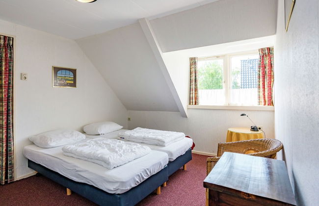 Quaint Holiday Home in Friesland by the Lake - Foto 12