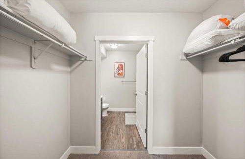 Bright 2BR SLC Apt Hot Tub Parking - Foto 34