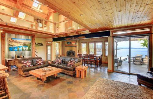 Lakefront property w/boat lift - Foto 12