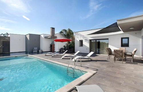 Villa Colina - Photo 1