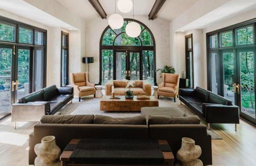 Paces Palazzo--a Buckhead Mansion - Foto 1