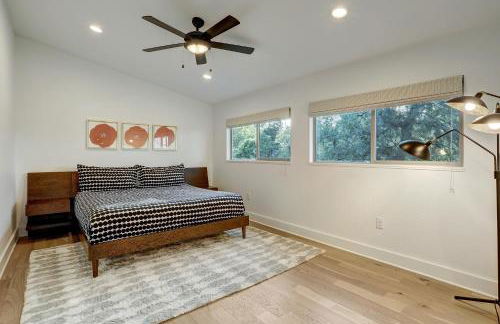 Bachelor/Bachelorette Mansion In the Heart of ATX - Photo 11