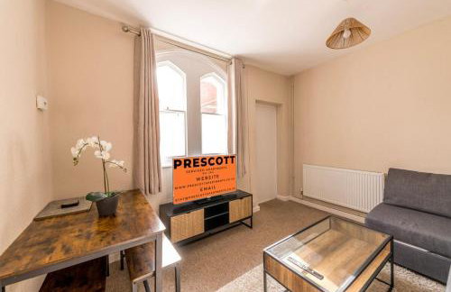 Newly Renovated Coach House by Prescott Apartments - Foto 8