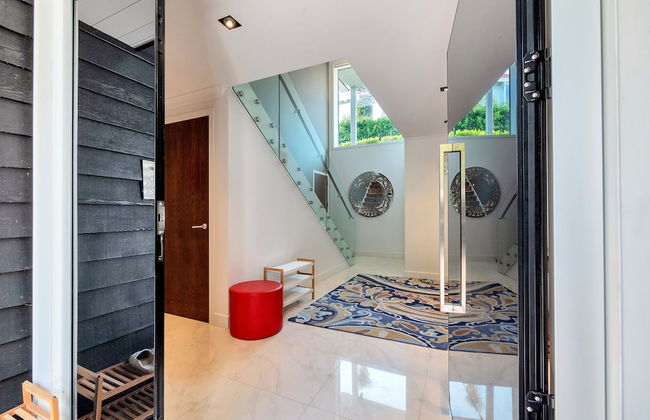 Elegant Sea-View Villa on the Northshore - Photo 5