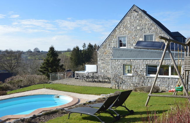 Luxurious Villa With Pool in the Ardennes - Photo 1