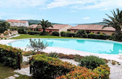 Boutique Apartment no 24 with Sea View and large Pool - Photo 1