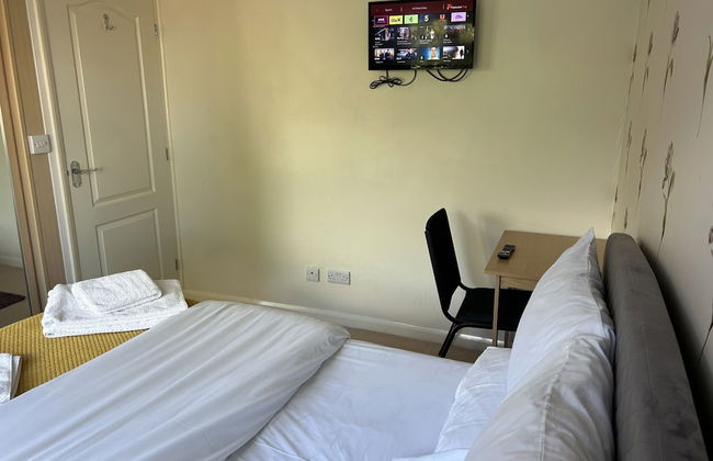 Spacious Detached Bungalow With Ample Parking - Foto 11