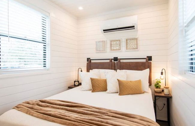 The Newtonian Tiny Container Home Near Magnolia - Foto 9