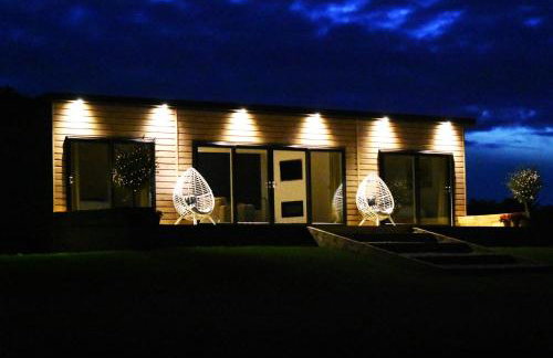 Phoenix Lodge - Luxury 2 ensuite bedrooms, lakeside views - Foto 46