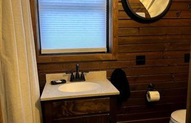 Elegant, Vintage Conestoga Covered Wagon Getaway in Denver, Pennsylvania - Foto 18