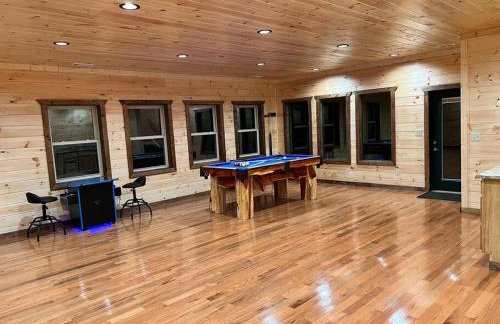 * * 4 Master Bedrooms, Views, Theater, Arcade, EVC - Photo 16