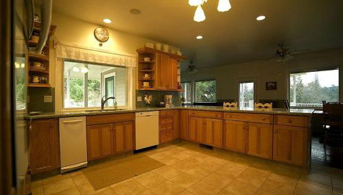 Luxury Cabin Rental in the Cascade Mountains near Crater Lake, Southern Oregon - Foto 3