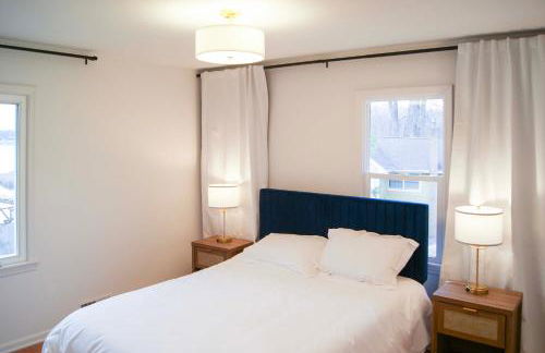 Waterfront Eagle Lake Home with Yard and Deck - Foto 10