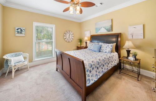 Summer Special, Lux 4BR House Sleeps 12, Pool, Elevator, King bed - Foto 46