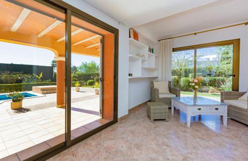 Villa close to Ibiza Town Sleeps 12 - Photo 27