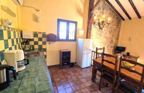 Agro tourism house GAUGUIN with pool Finca el Moralejo TOLOX - Foto 5