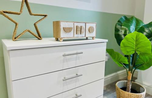 Spacious Ealing Broadway 1Bed Flat - Terrace & Near Tube - Foto 6