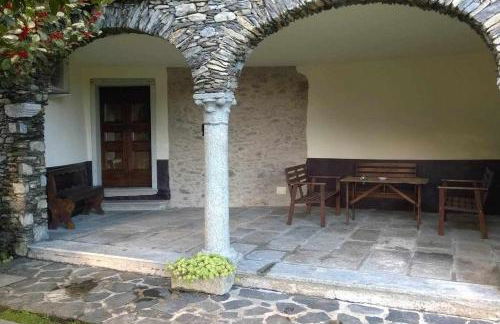 Domus Cusiana complesso vista lago e piscina - Foto 15