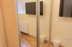 London Luxury 3 bedroom flat, 2 bathrooms, Living Room, free parking, 4 mins to station, garden - Foto 50
