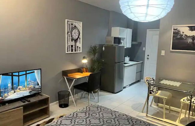 The Gramercy Residence Makati Suite Amazing View - Photo 7