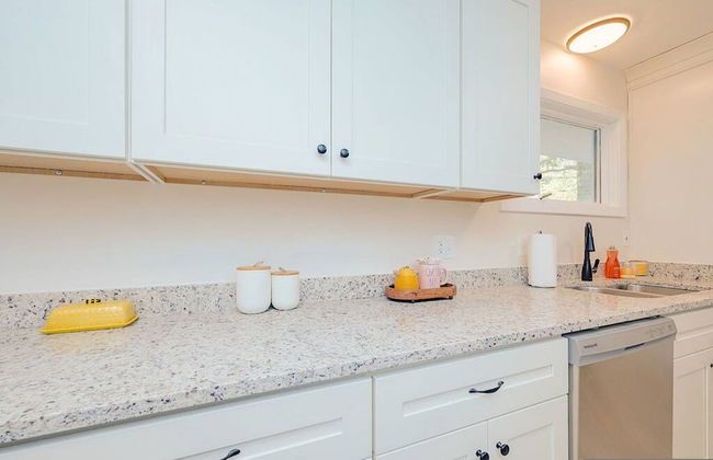 The Beehive New 4 Bedroom Listing Next to CNU - Foto 28