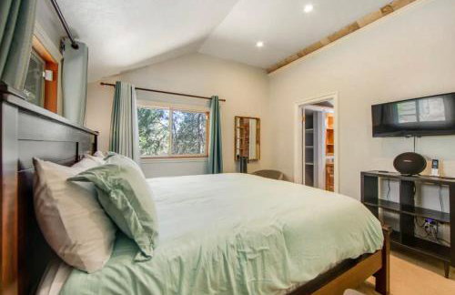 Calm Cozy 3BR cabin wAC, WiFi, Parking, BBQ - Foto 15