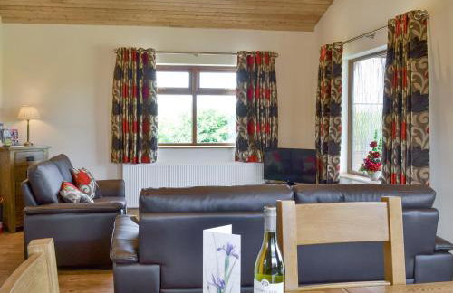 Hazel Lodge - Photo 4