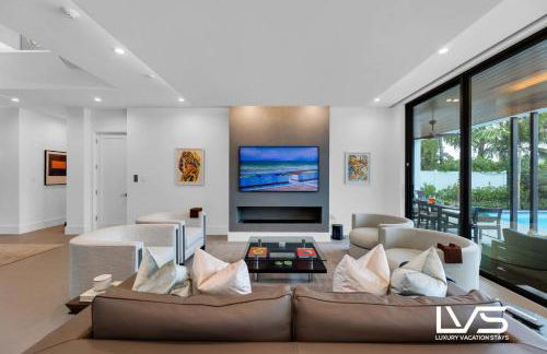 Carlotta- New Construction Luxury Waterfront Villa - Foto 32