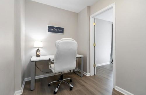 5-Bed Gem Close to Duluth Fun Sleeps 16 - Foto 11