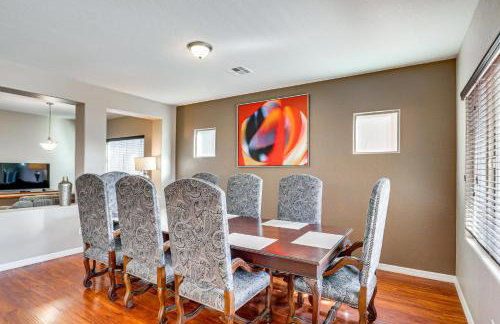 Golf, Work and Explore Las Vegas Gem with Pool Access - Foto 8