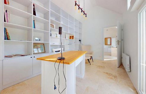 Amazing Home In La Vernelle - Photo 19