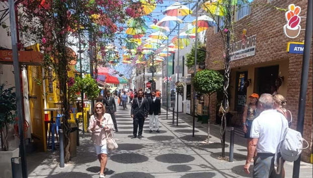 Puerto Plata Food Tour - Foto 2, Walk through Puerto Plata's lively streets