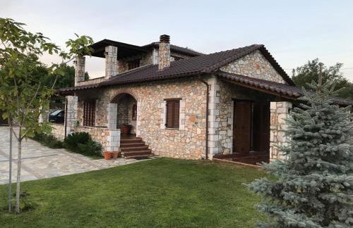 Petrines Villes Avramilias - Photo 26