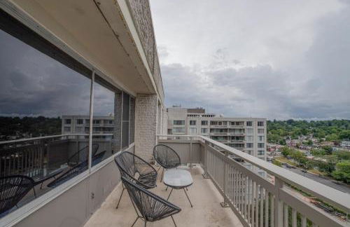 Fantastic 2 BR Apt + Den @Crystal City With Gym - Foto 27