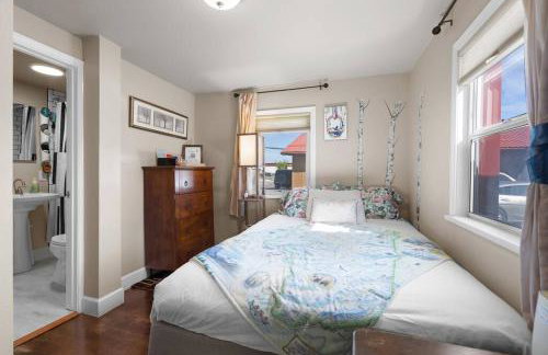 Charming and Cozy Private Home Walking Distance to Downtown - Foto 2