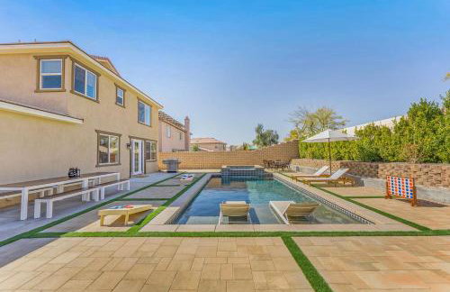 GAMEROOM, King Beds, Movie Projector, Heated Saltwater Pool, Golf and Games! - Foto 45