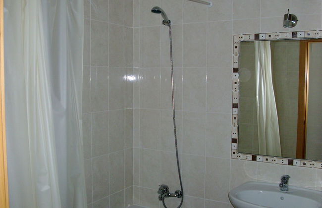 Albufeira 2 Bedroom Apartment 5 min From Falesia Beach and Close to Center! B - Foto 10