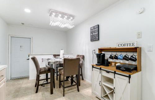 8 Mi to Detroit Zoo Family Home with Game Room - Foto 10