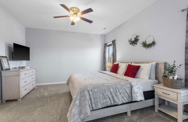 Top of the Ridge 3 BDR for 8! - Photo 7