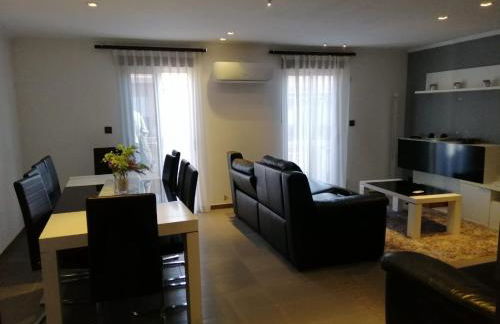 Elche Piso Entero 3 Dormitorios Dobles - Foto 7