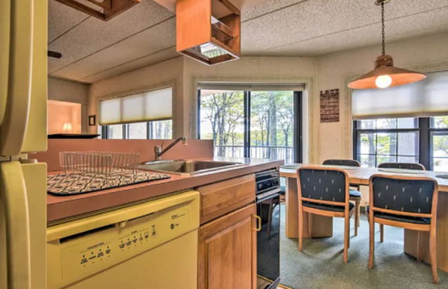 Cozy Pocono Mountain Escape - Foto 16