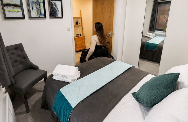 Sidemersey Livings - Relaxing Central Tailored Apartment with Free Parking, French Balcony - Foto 10