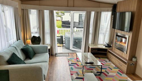 Holiday Home with Private Hot Tub - Foto 2