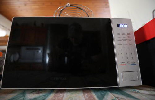 Peach Pine House - Escape Near City, Beach and Athens Airport - Foto 34