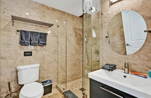 Deluxe Home Heated Pool & Jetted Tub near Beach - Foto 26