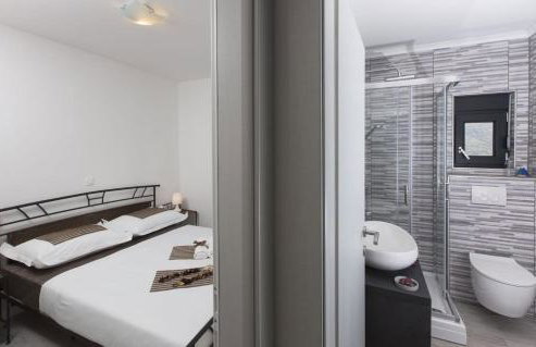 Villa Regina with heated pool and sea view - Photo 30