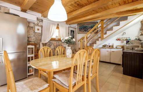 Gorgeous Home In Lukovo Sugarje - Foto 18